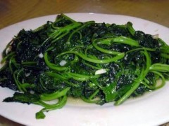 在家水培一盆紅薯，葉子摘下來(lái)就是一盤營(yíng)養(yǎng)美味的菜，一起來(lái)學(xué)