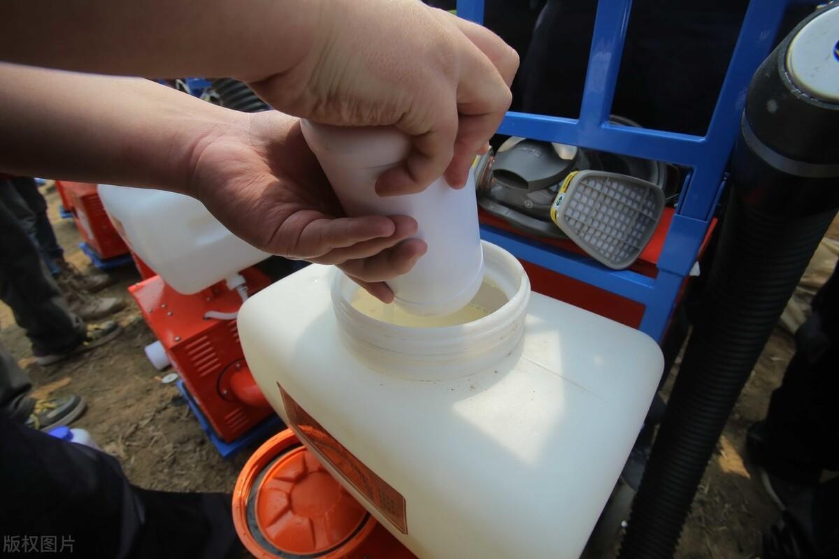 粉劑農(nóng)藥_農(nóng)藥粉劑具有以下哪些特點(diǎn)_農(nóng)藥粉劑和懸浮劑哪個(gè)好